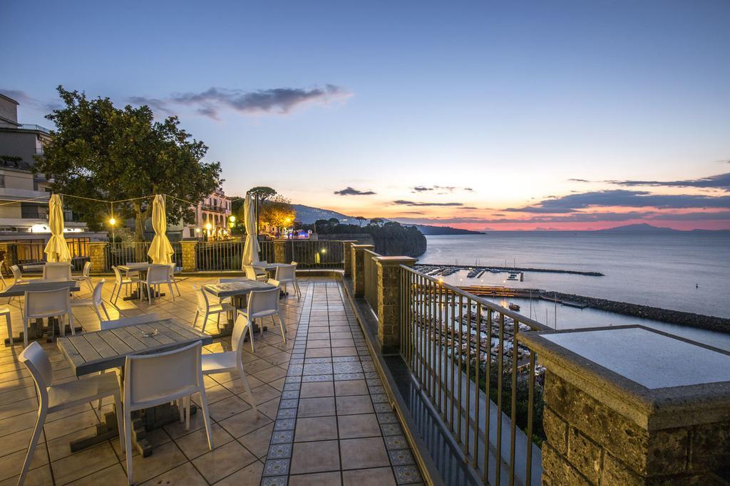 Hr Hotel & Spa Piano di Sorrento Exteriör bild